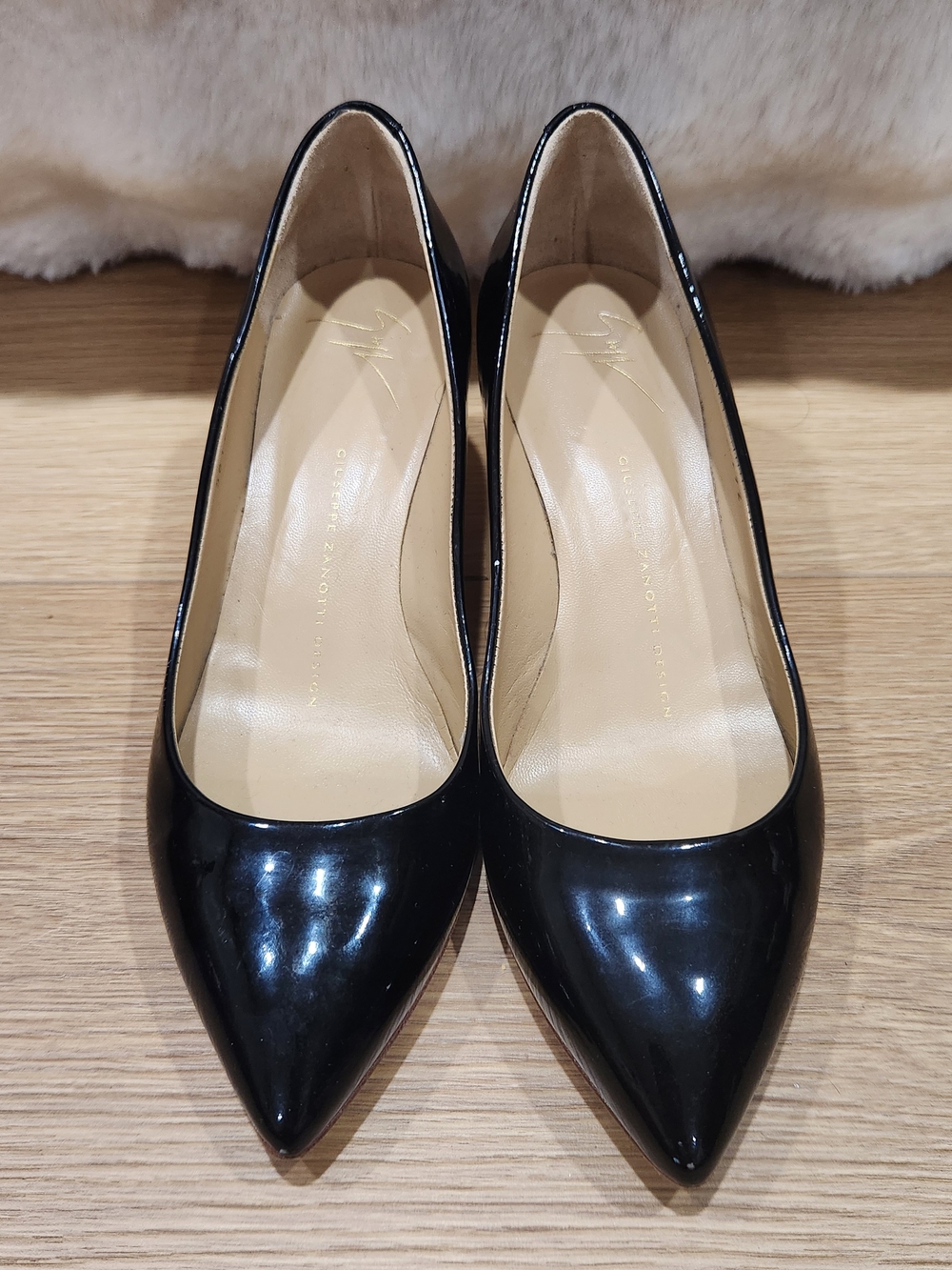 Giuseppe Zanotti Black Patent Leather Pointed-Toe Pumps